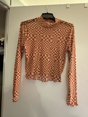 ELF Long Sleeve Checker Mesh Top in Rust and White